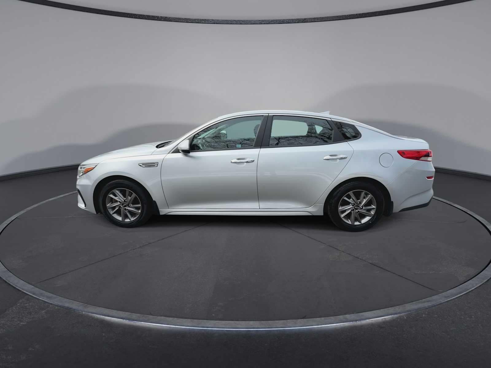 Thumbnail: 2019 Kia Optima - 5