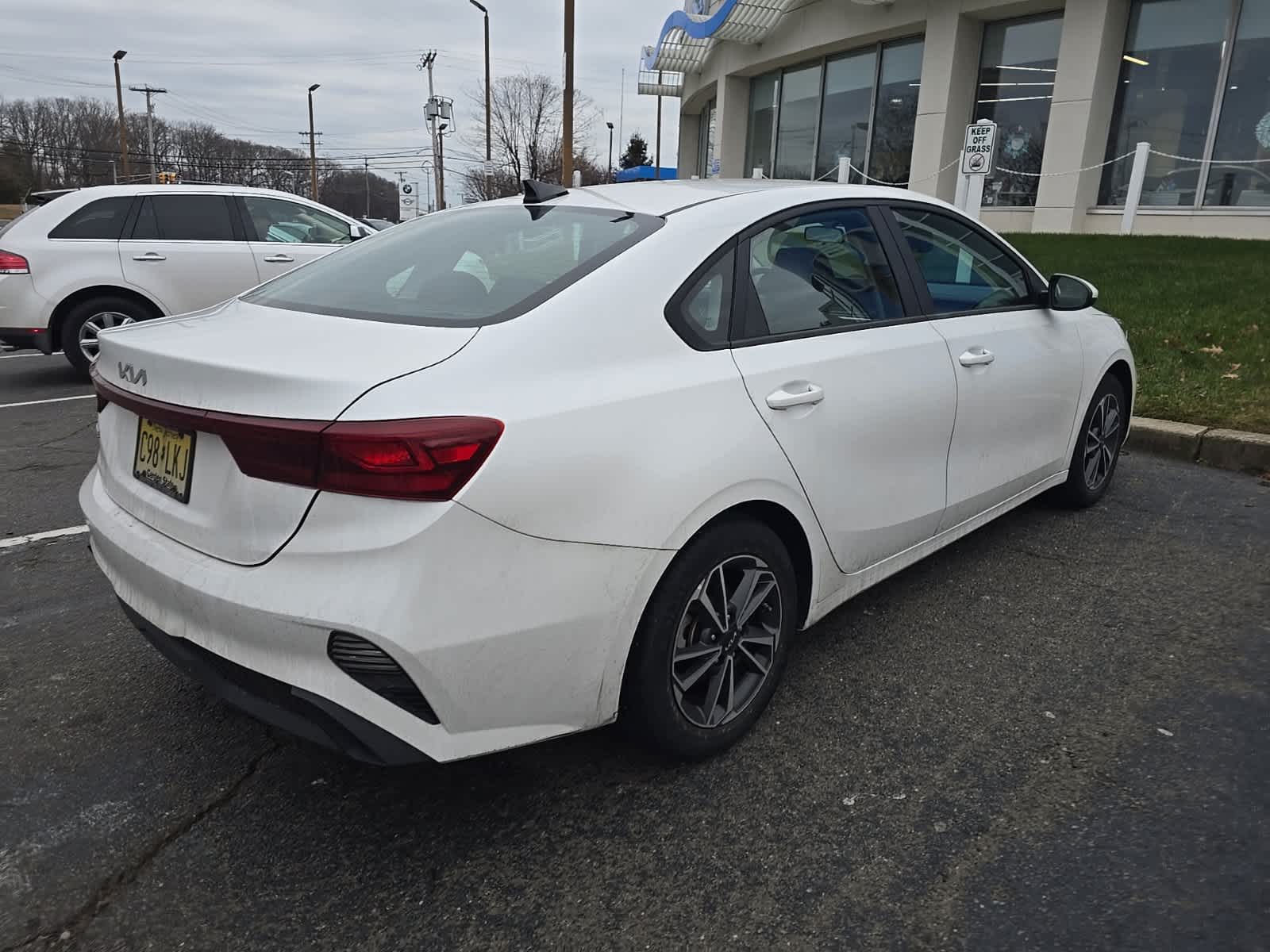 Thumbnail: 2022 Kia Forte - 6