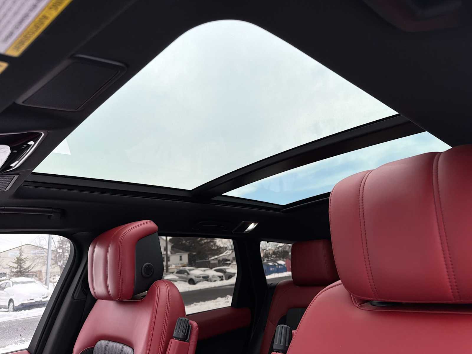 Thumbnail: 2020 Land Rover Range Rover Sport - 23