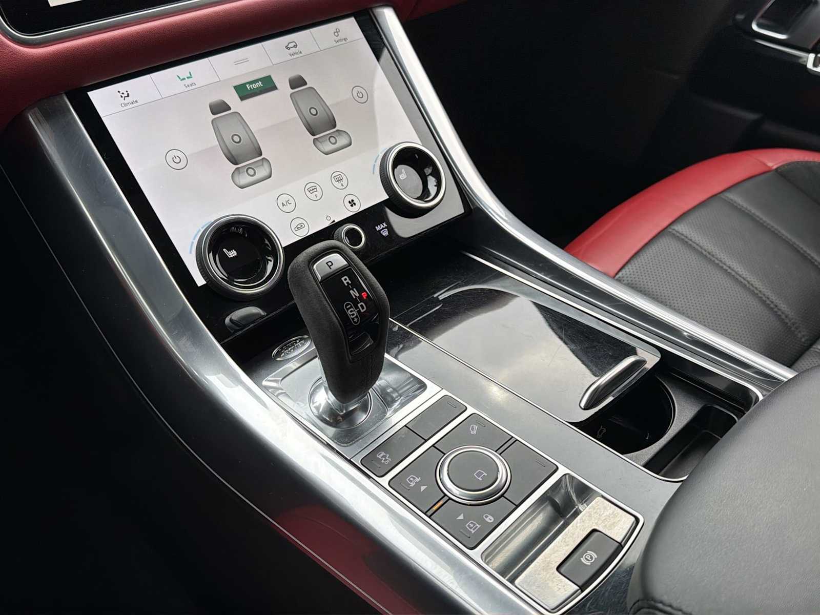 Thumbnail: 2020 Land Rover Range Rover Sport - 32