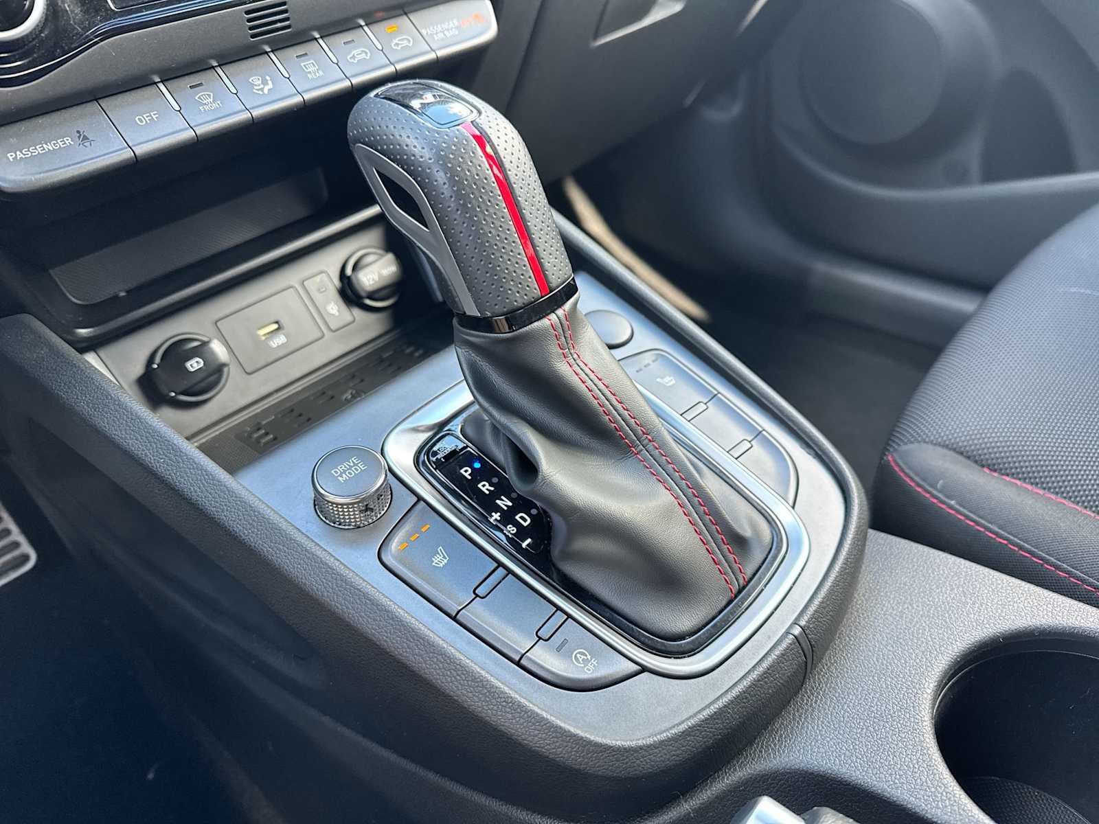 Thumbnail: 2022 Hyundai Kona - 29