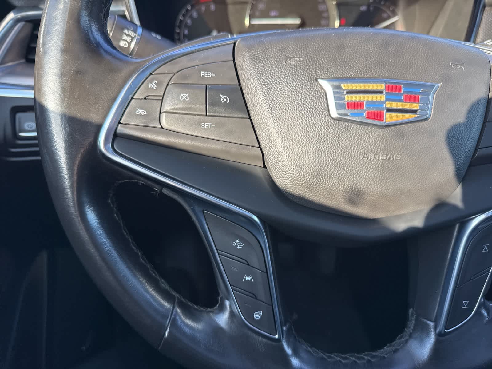 Thumbnail: 2018 Cadillac XT5 - 15