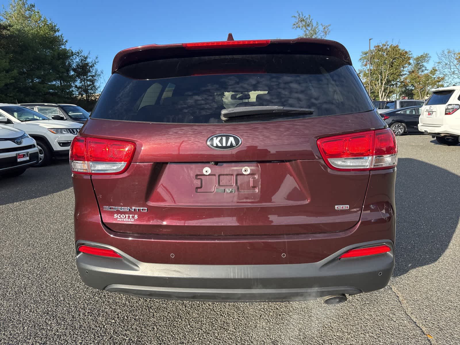 Thumbnail: 2017 Kia Sorento - 4