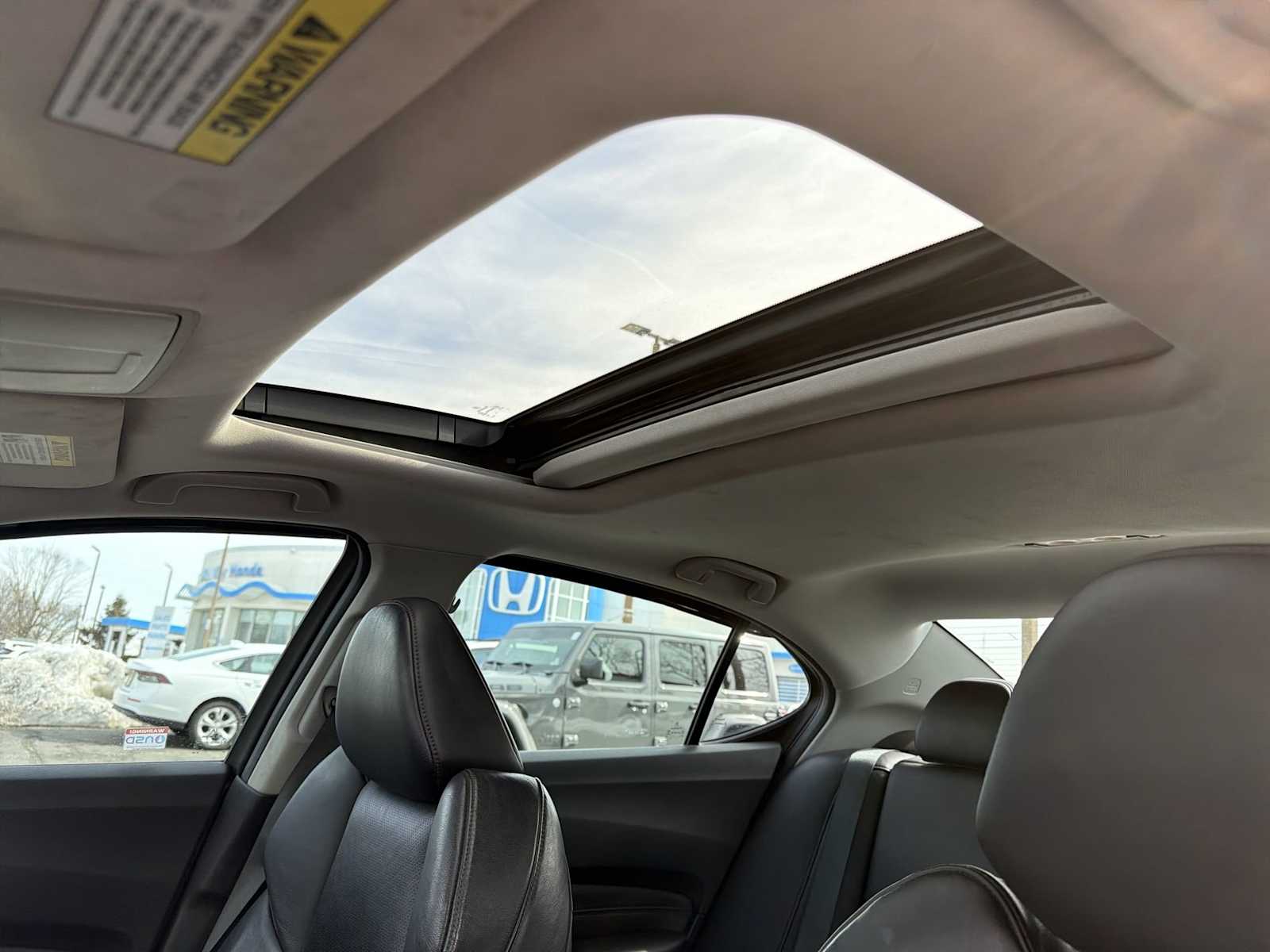 Thumbnail: 2016 Acura TLX - 23