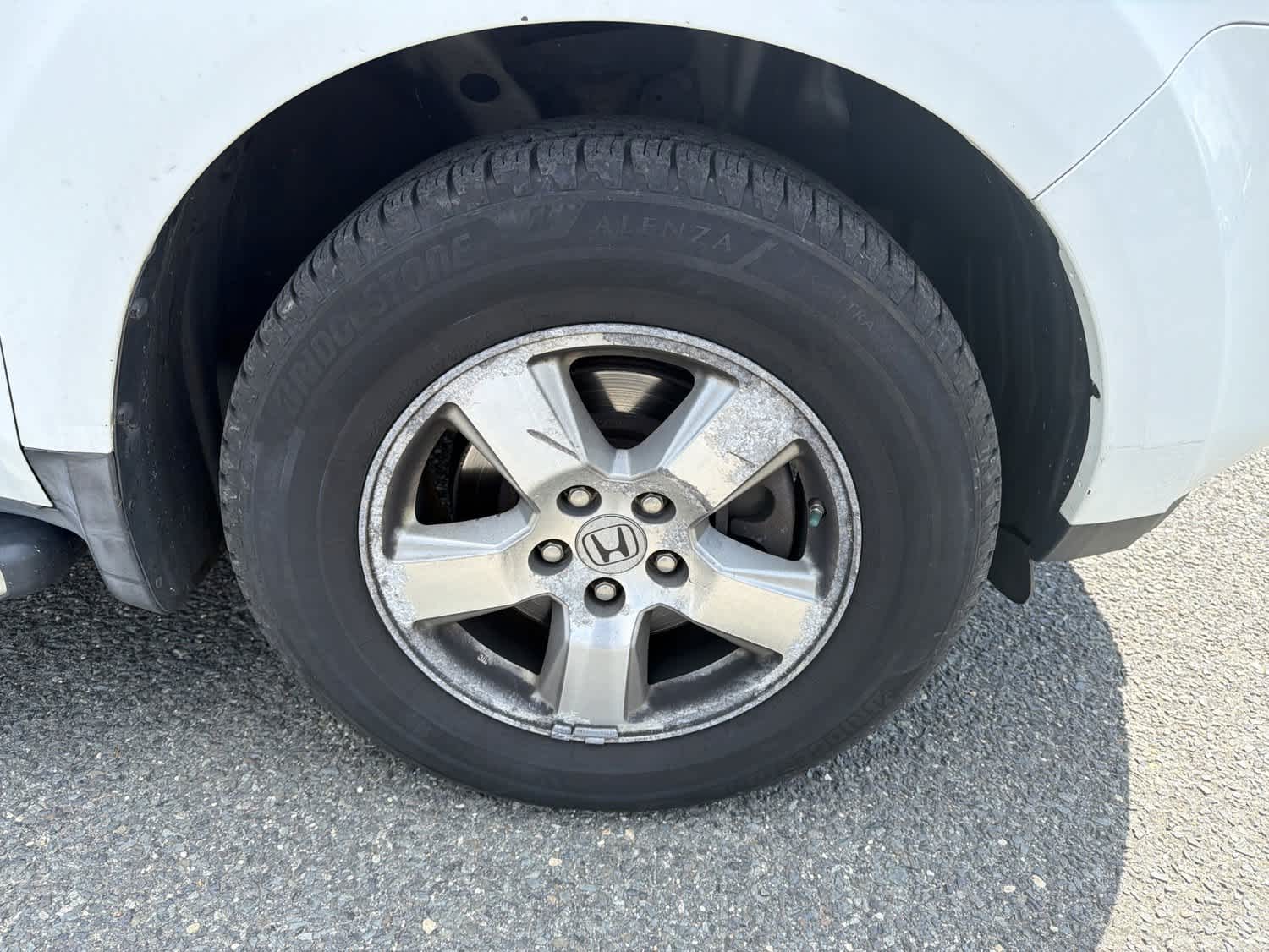 Thumbnail: 2011 Honda Pilot - 16
