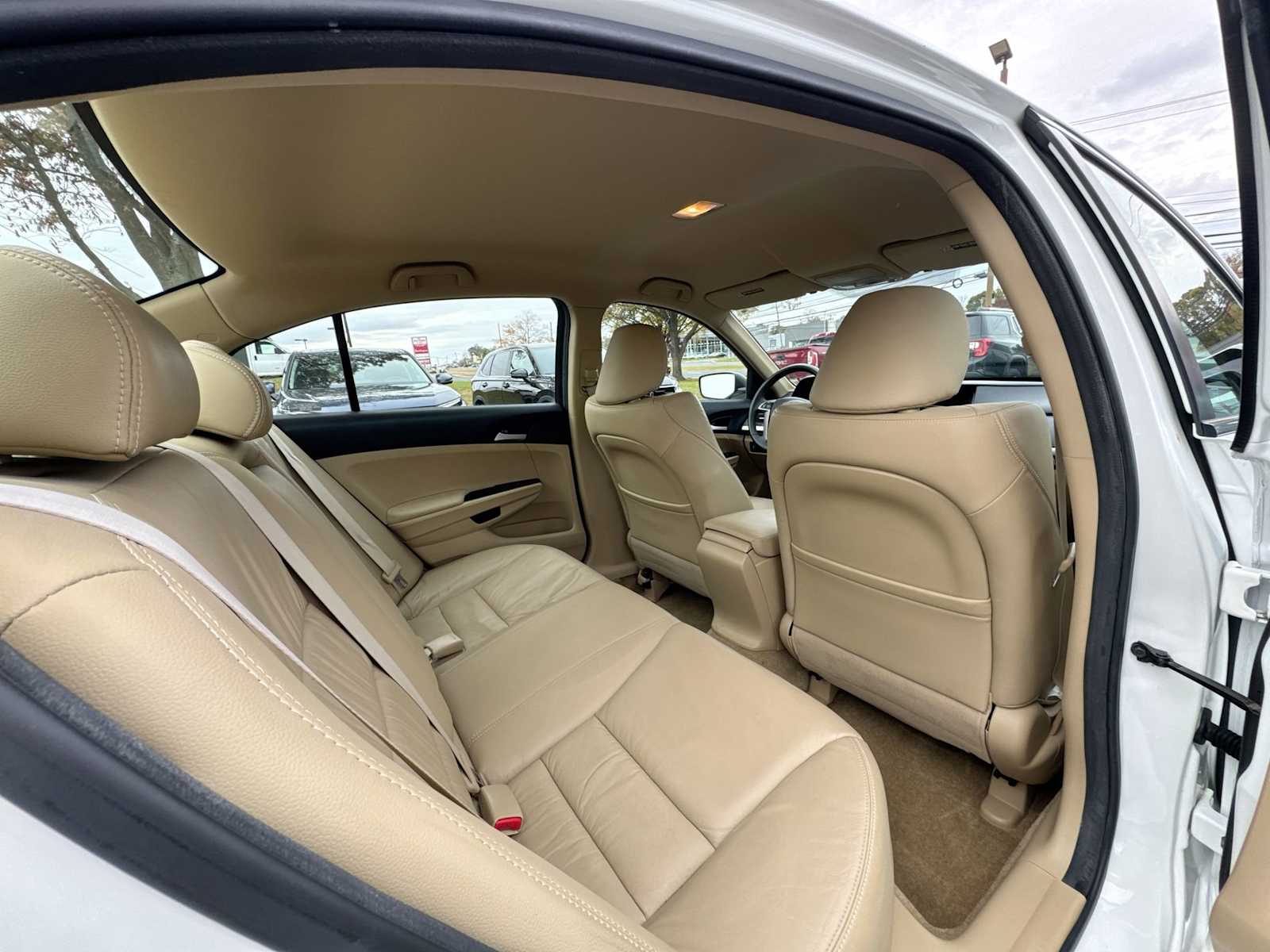 Thumbnail: 2011 Honda Accord - 14