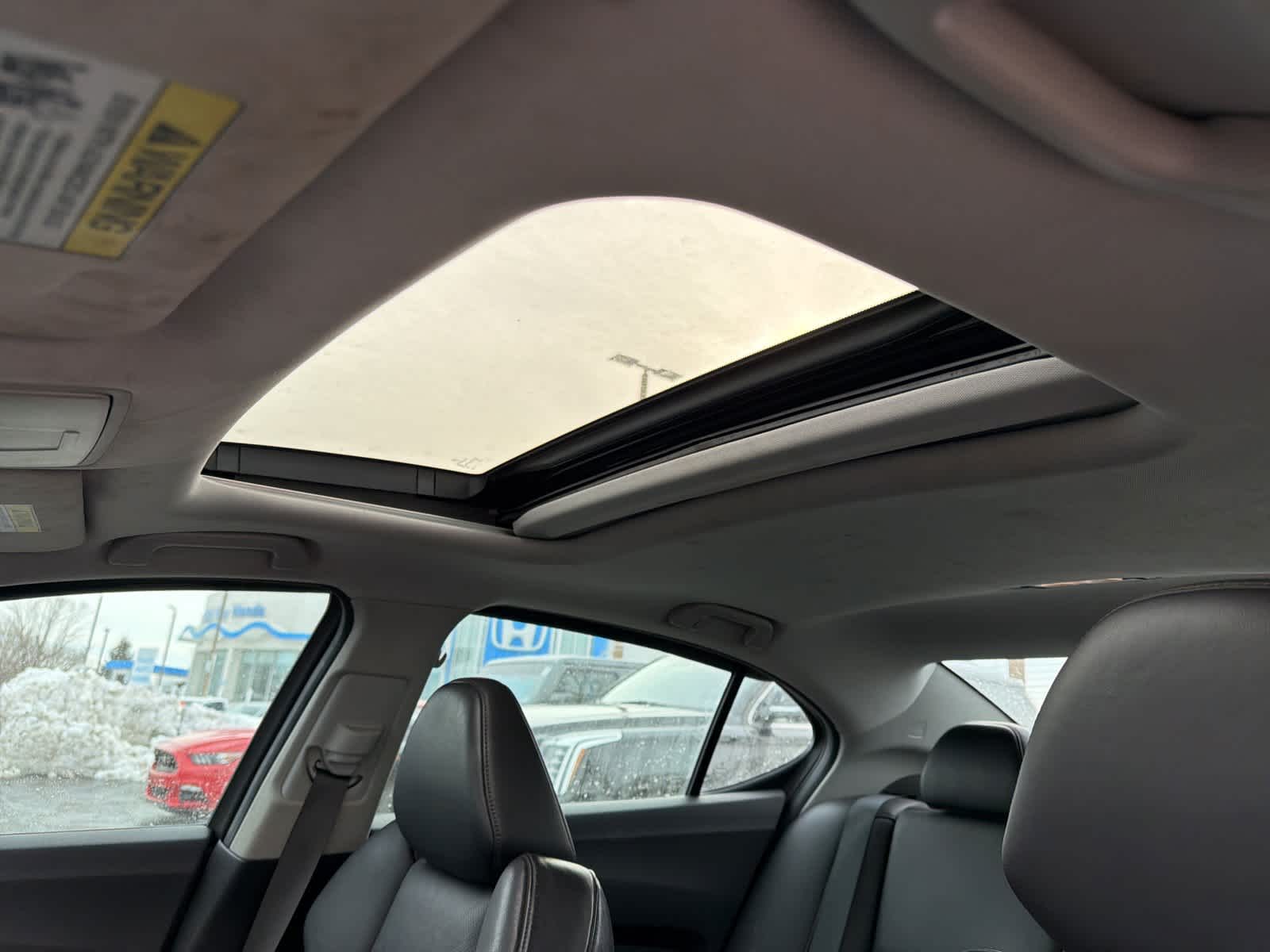 Thumbnail: 2016 Acura TLX - 21