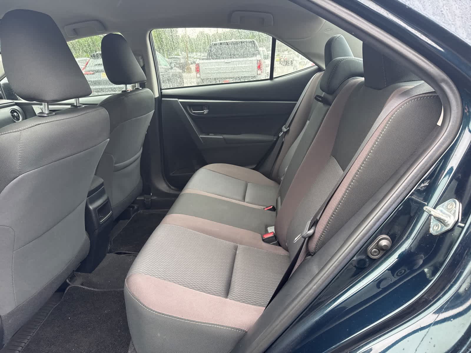 2018 Toyota Corolla LE 10