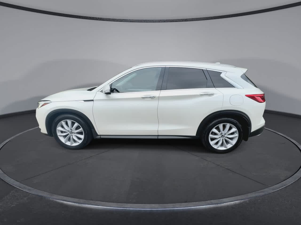 Thumbnail: 2019 INFINITI QX50 - 5