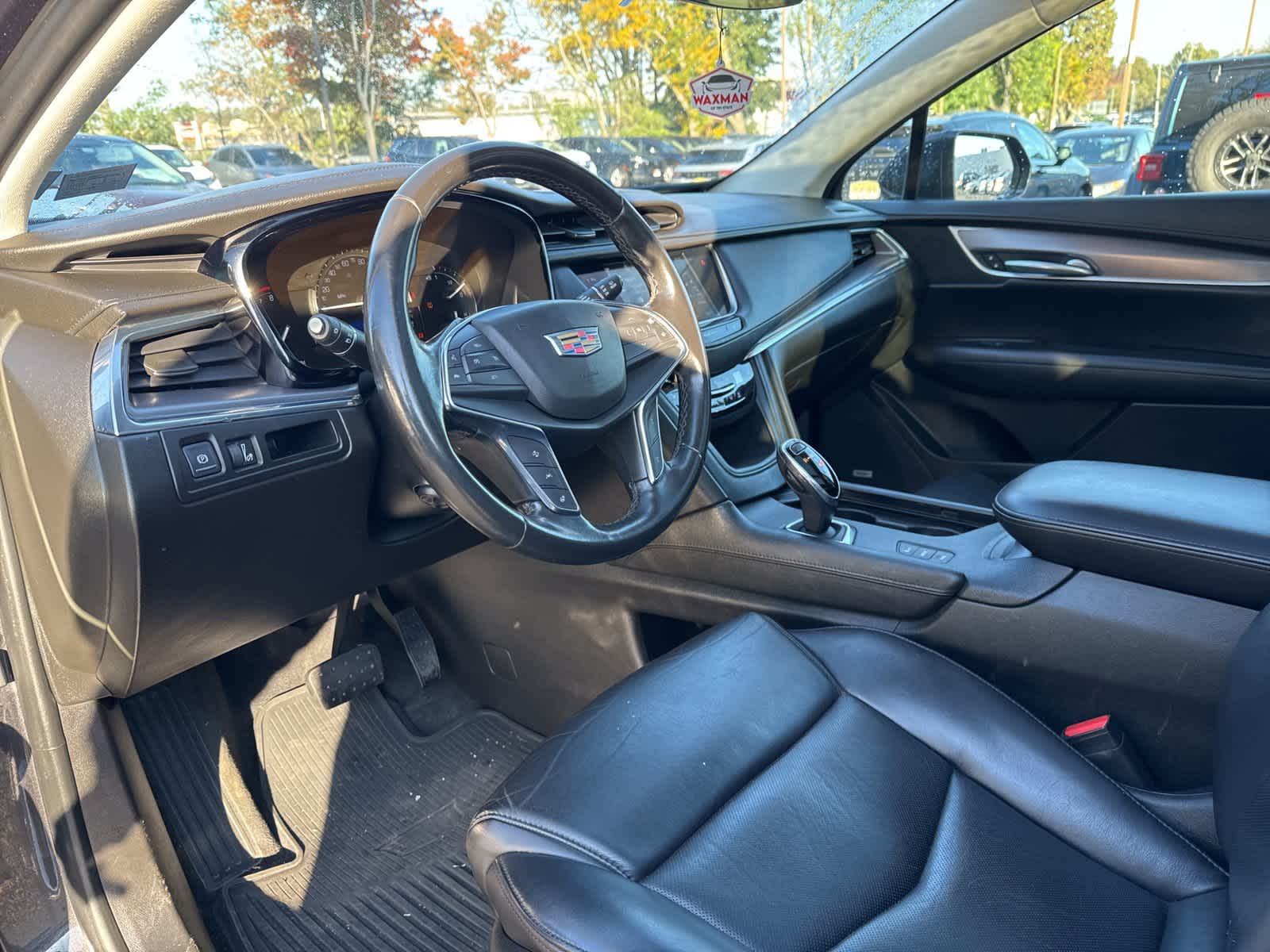 Thumbnail: 2018 Cadillac XT5 - 10