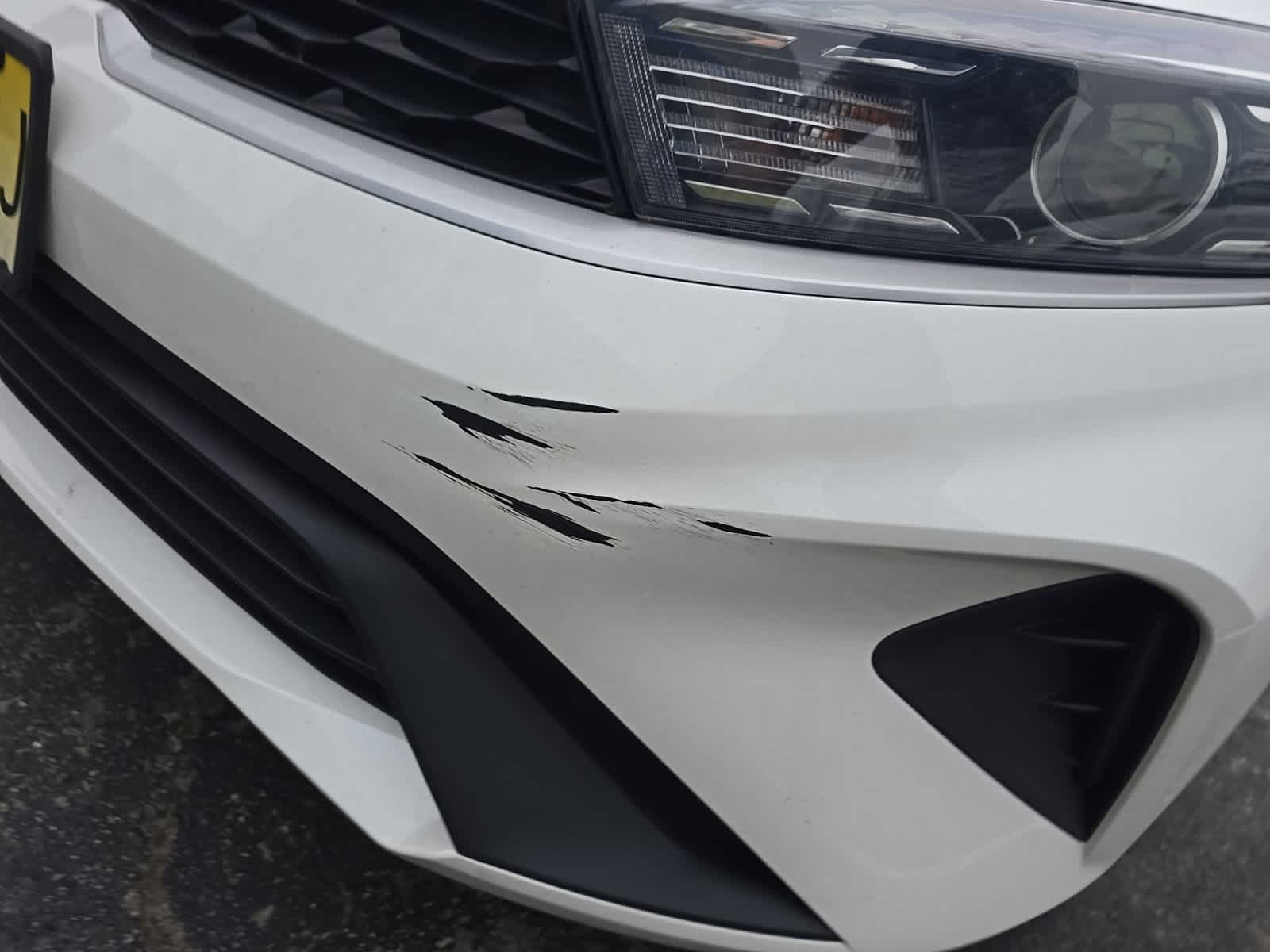 Thumbnail: 2022 Kia Forte - 11