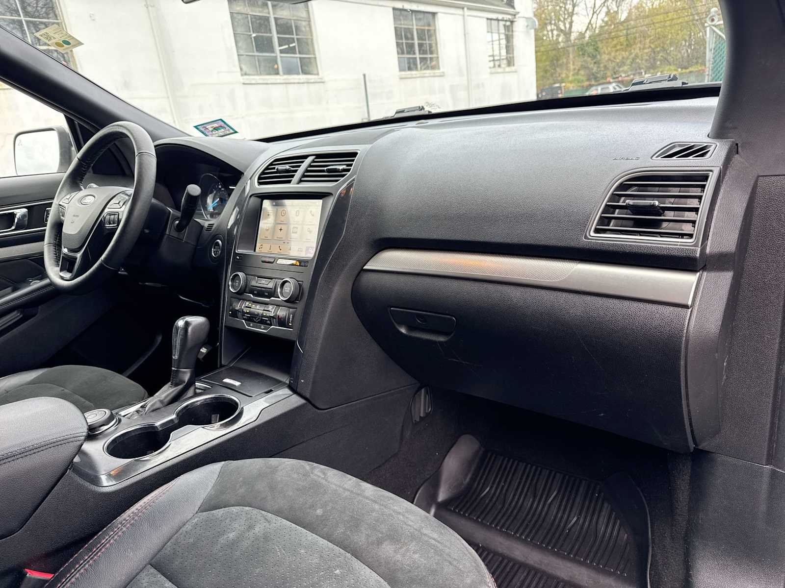 Thumbnail: 2019 Ford Explorer - 16