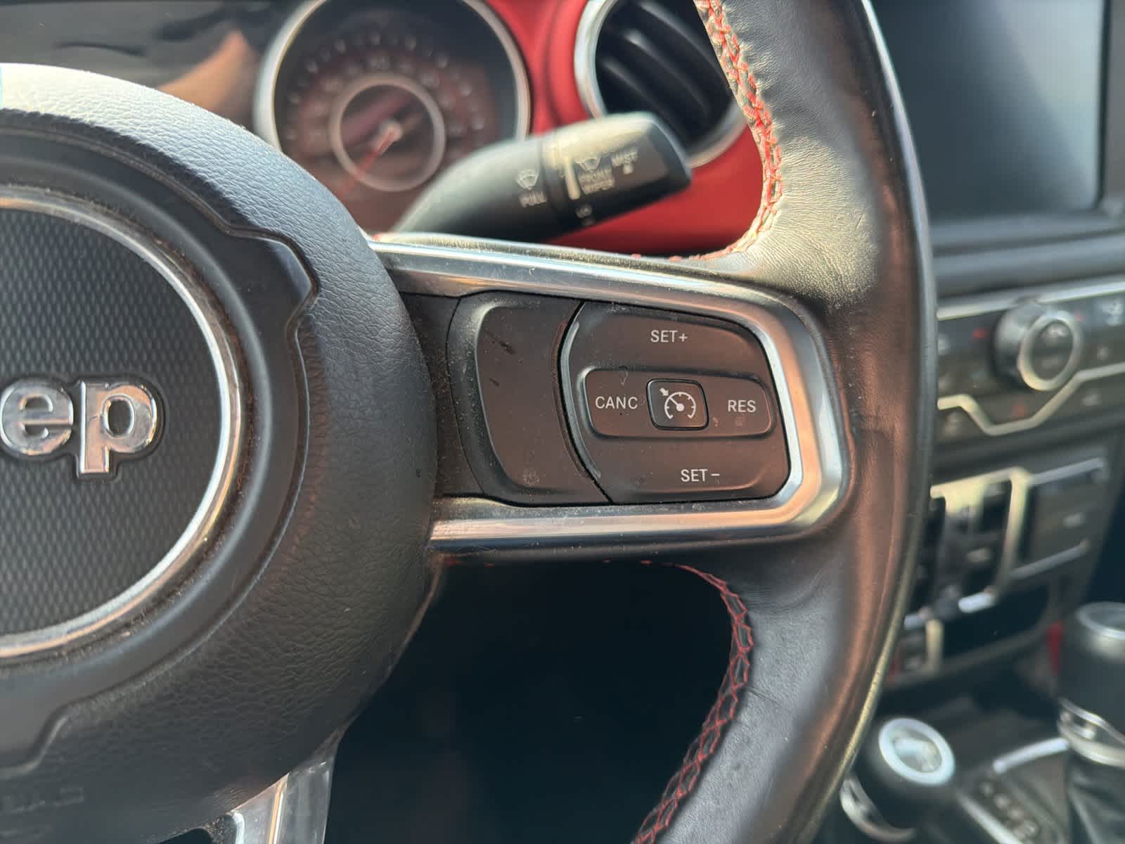 Thumbnail: 2020 Jeep Gladiator - 15