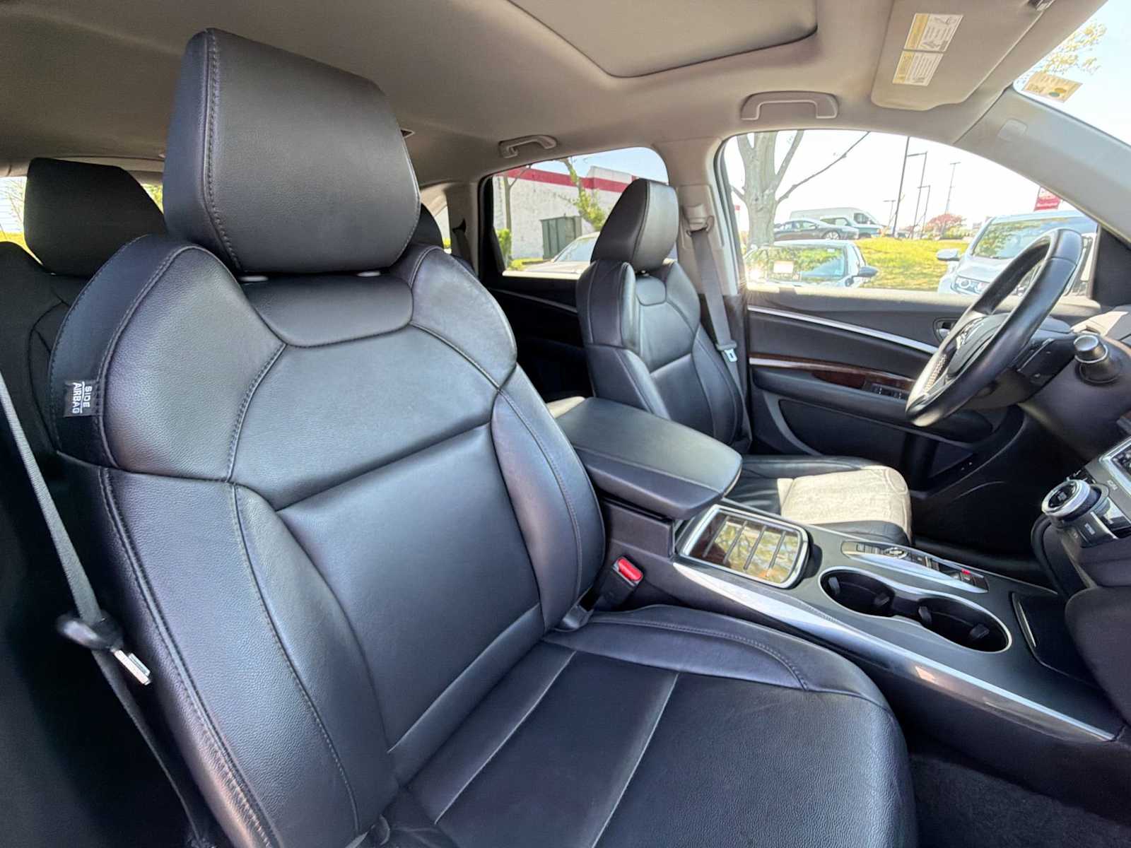 Thumbnail: 2019 Acura MDX - 17