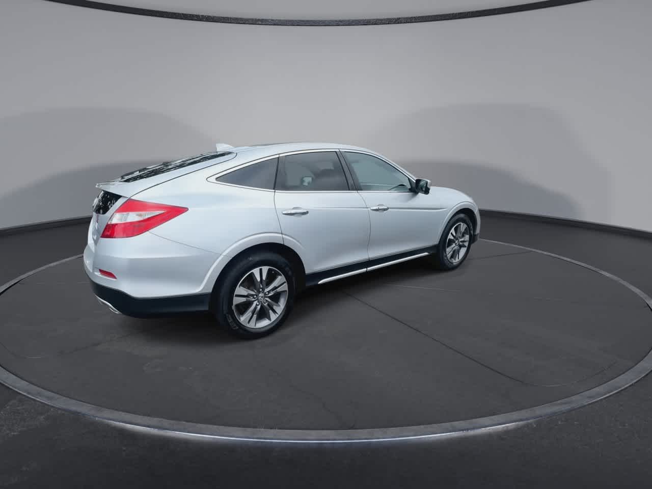 Thumbnail: 2015 Honda Crosstour - 8