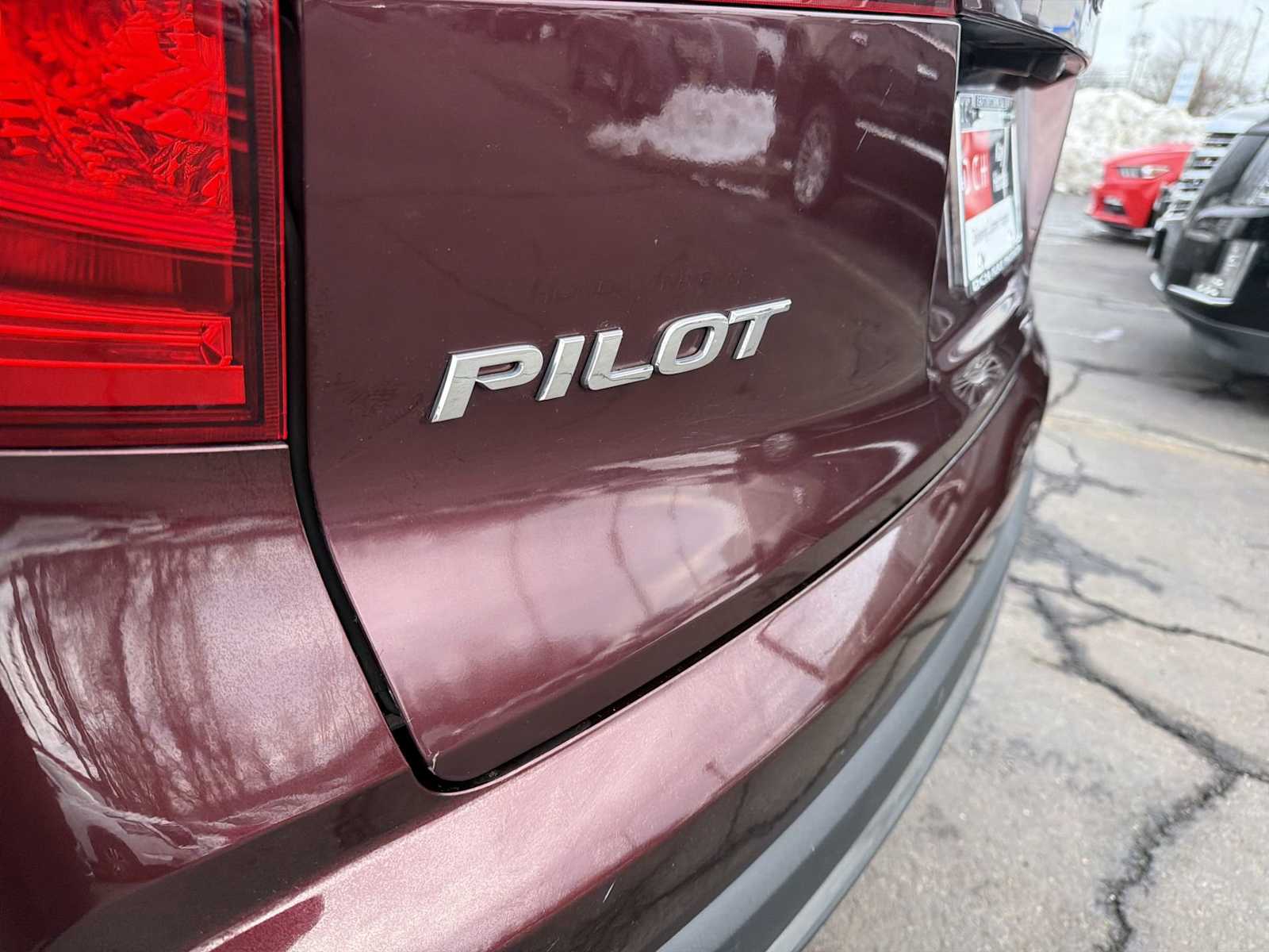 Thumbnail: 2016 Honda Pilot - 18