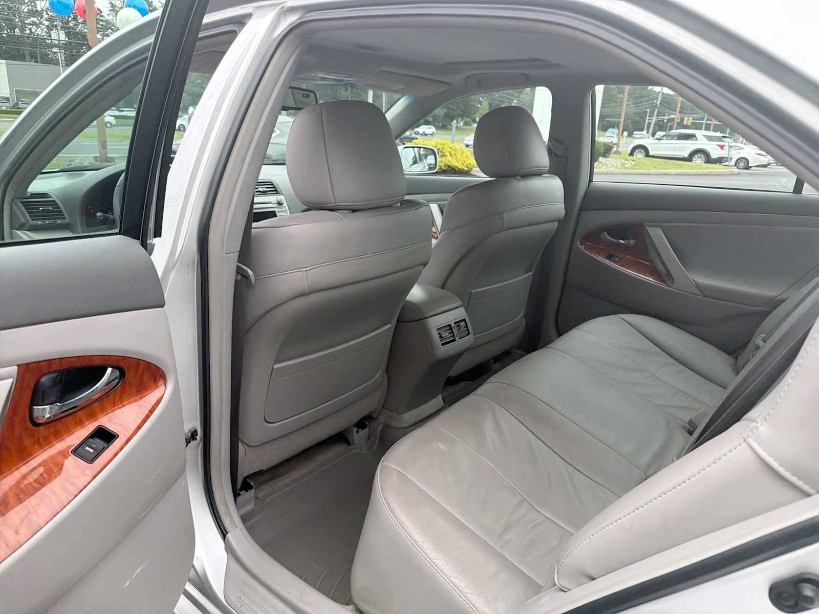 Thumbnail: 2010 Toyota Camry - 12