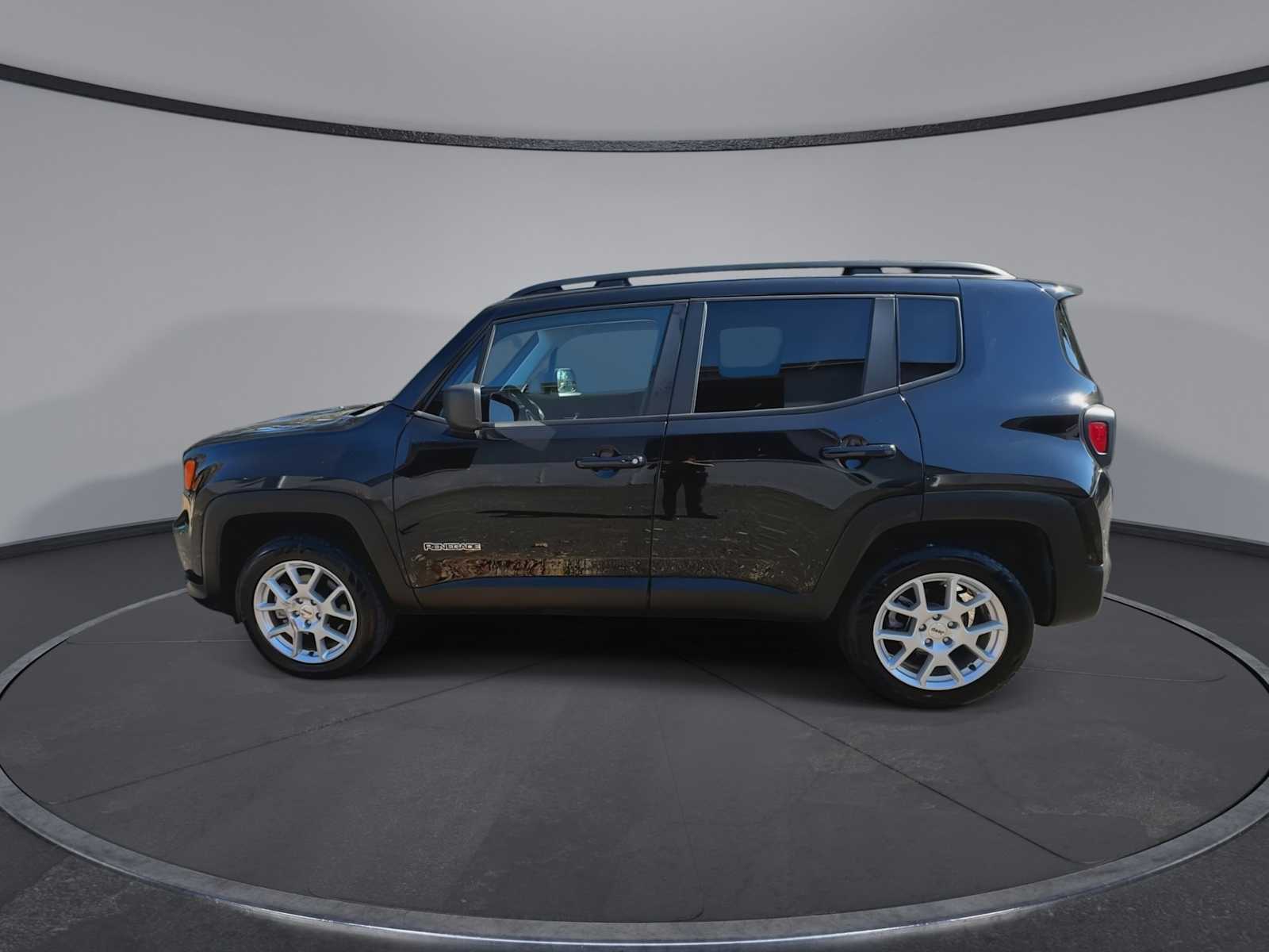 Thumbnail: 2022 Jeep Renegade - 5