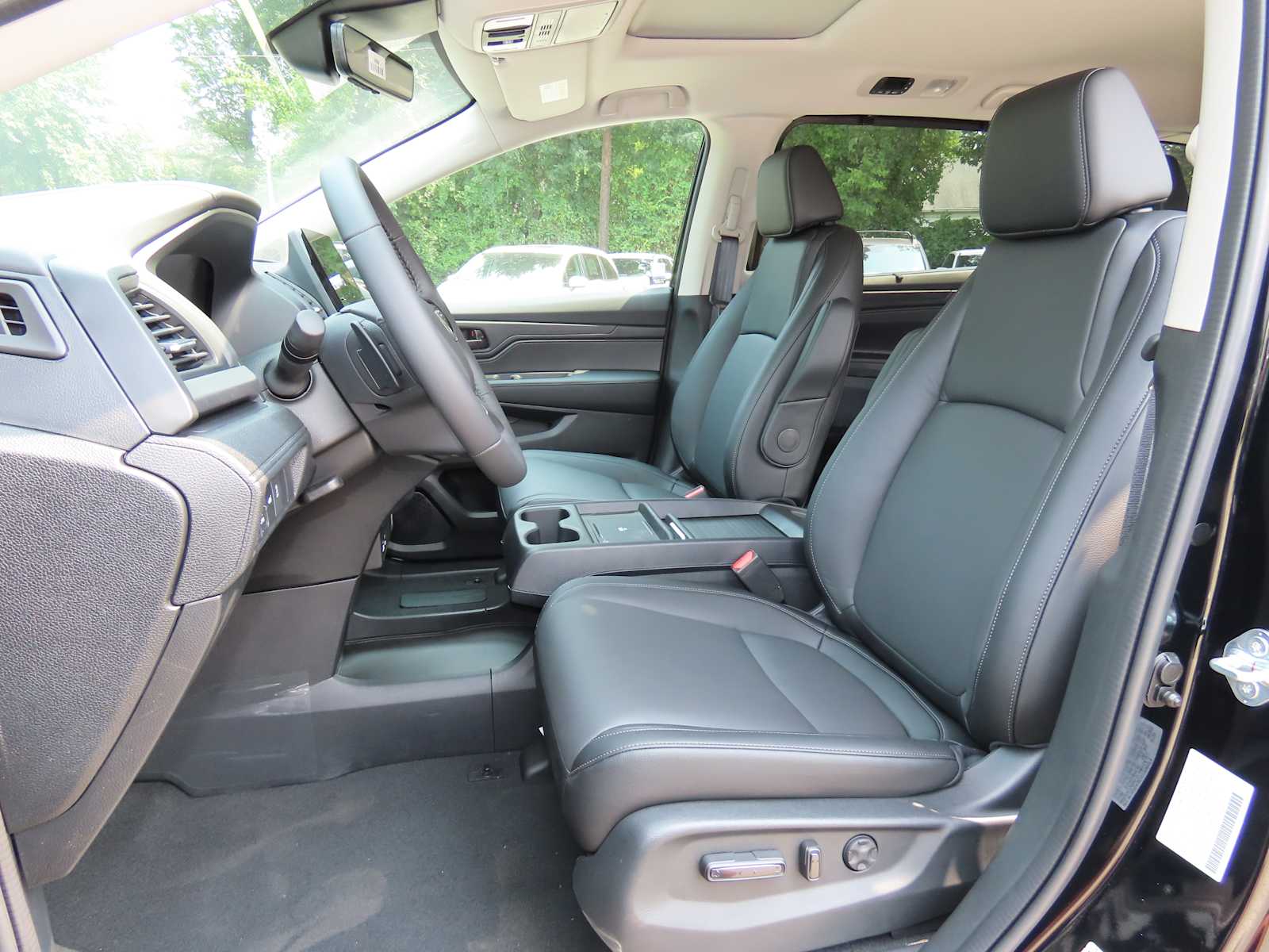 Thumbnail: 2025 Honda Odyssey - 12