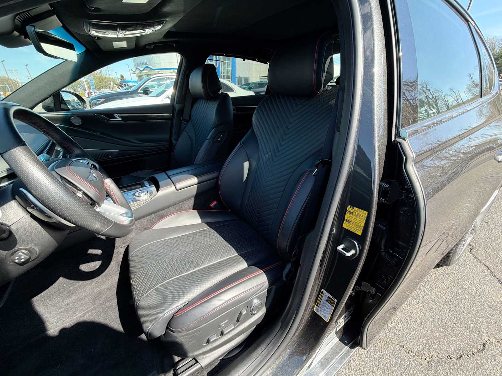 Thumbnail: 2023 Genesis G80 - 21