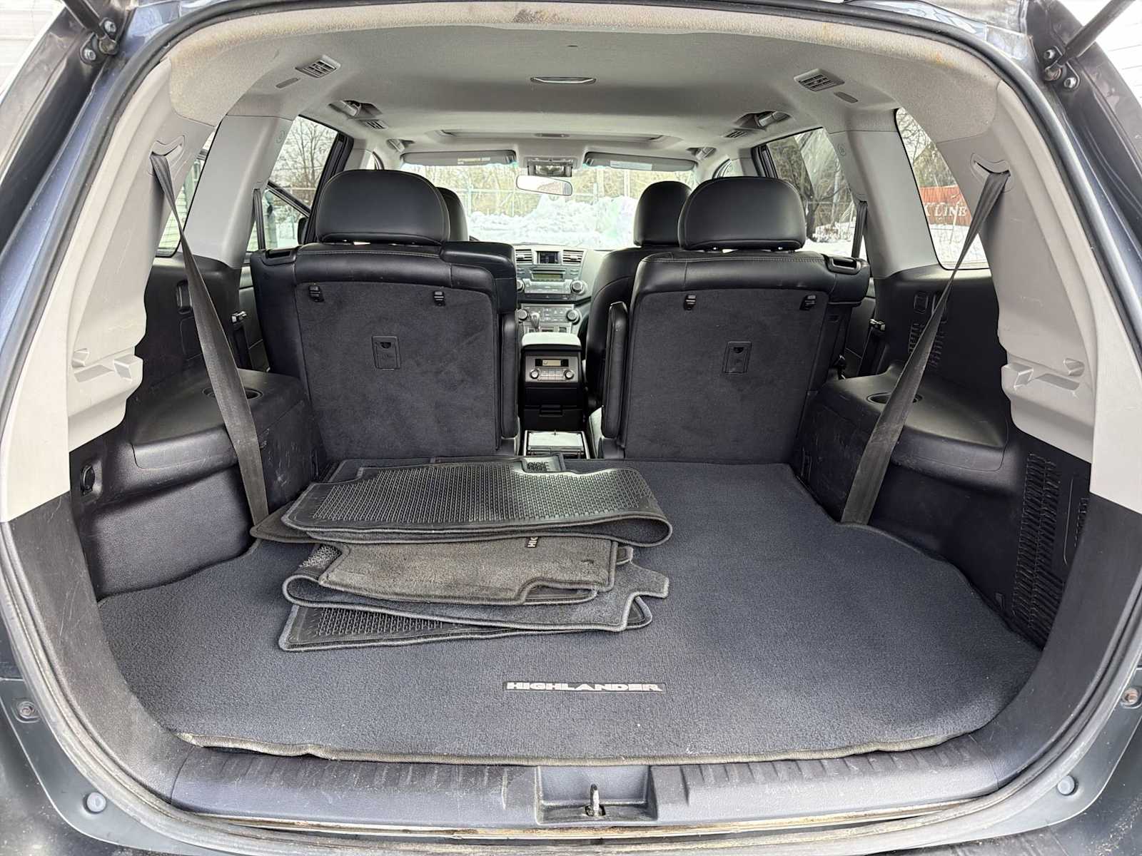 Thumbnail: 2010 Toyota Highlander - 32