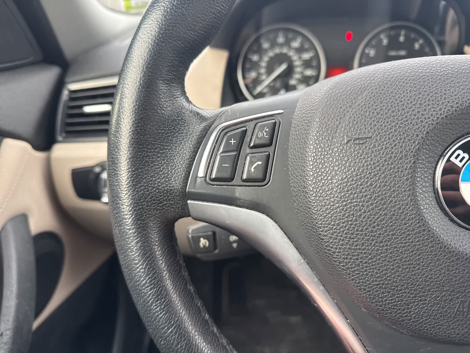 Thumbnail: 2014 BMW X1 - 16