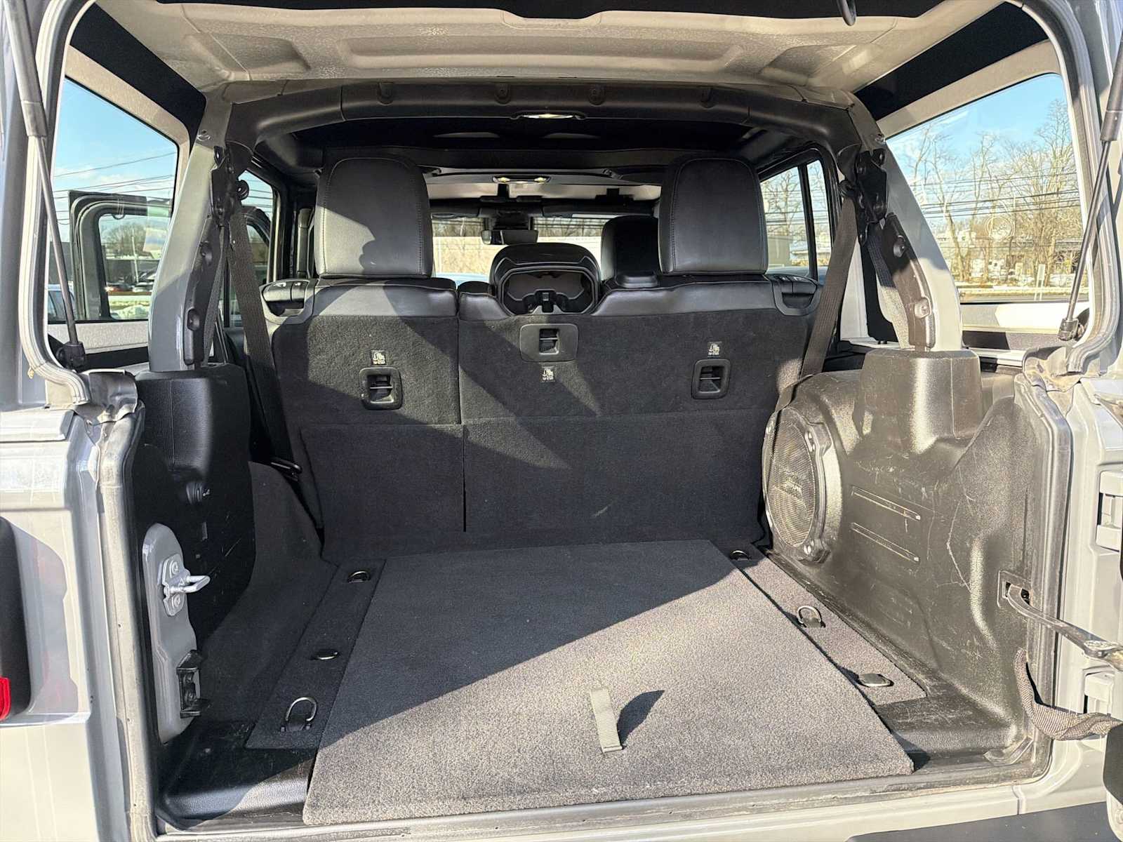 Thumbnail: 2019 Jeep Wrangler - 33