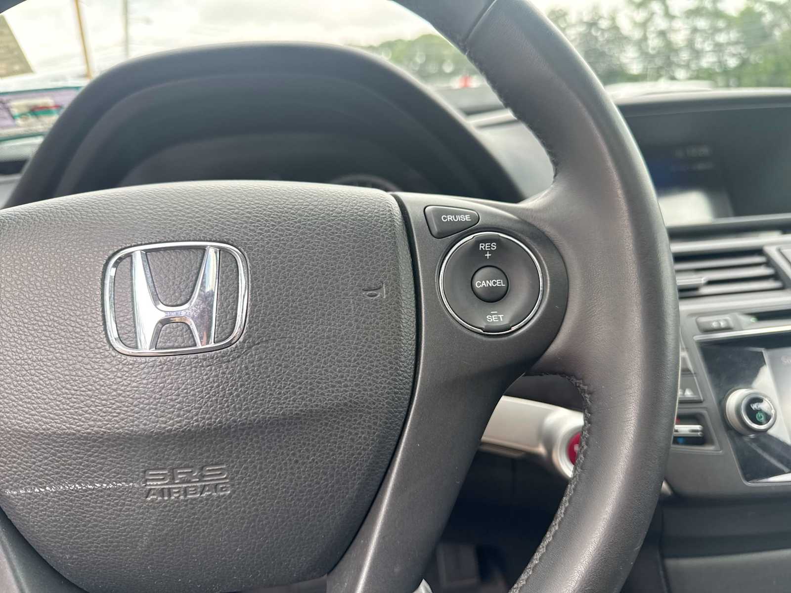 Thumbnail: 2015 Honda Crosstour - 26