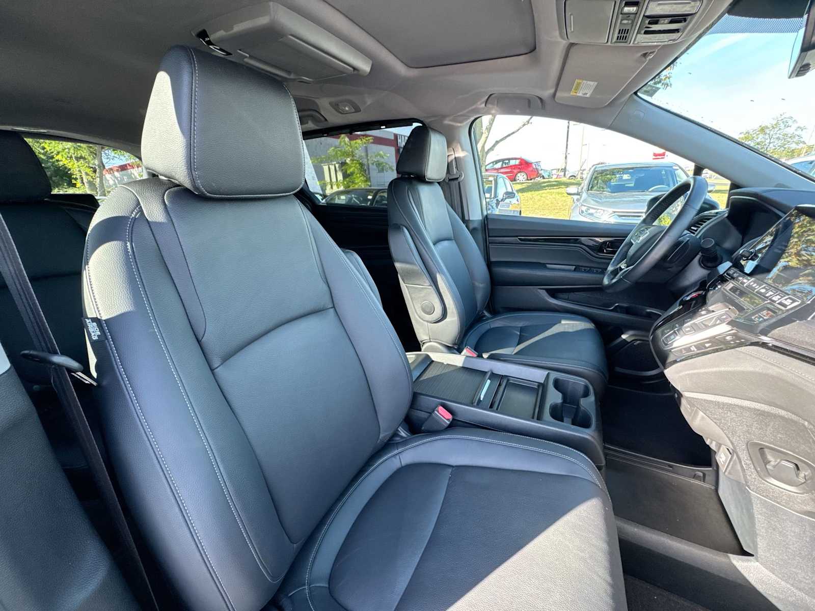 Thumbnail: 2023 Honda Odyssey - 17