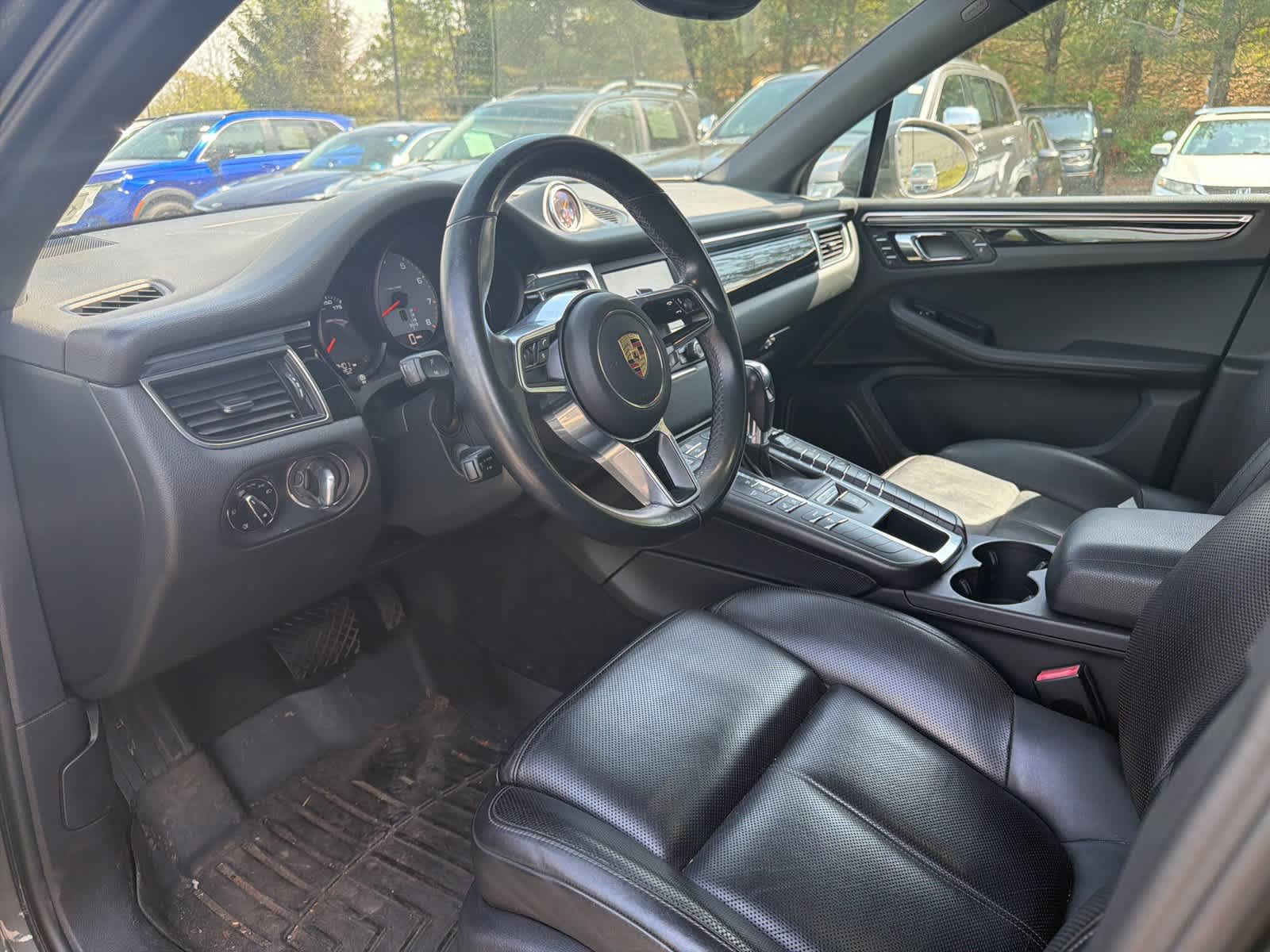 Thumbnail: 2016 Porsche Macan - 11