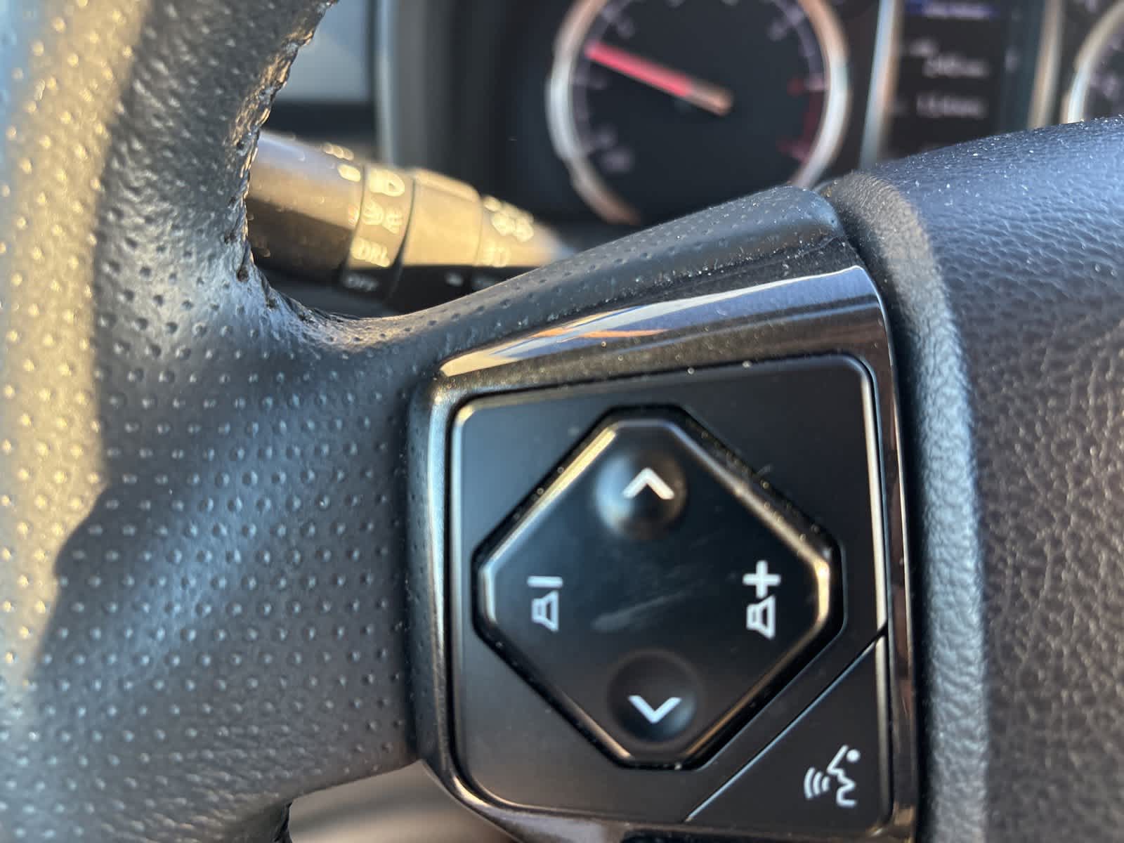 Thumbnail: 2022 Toyota 4Runner - 13