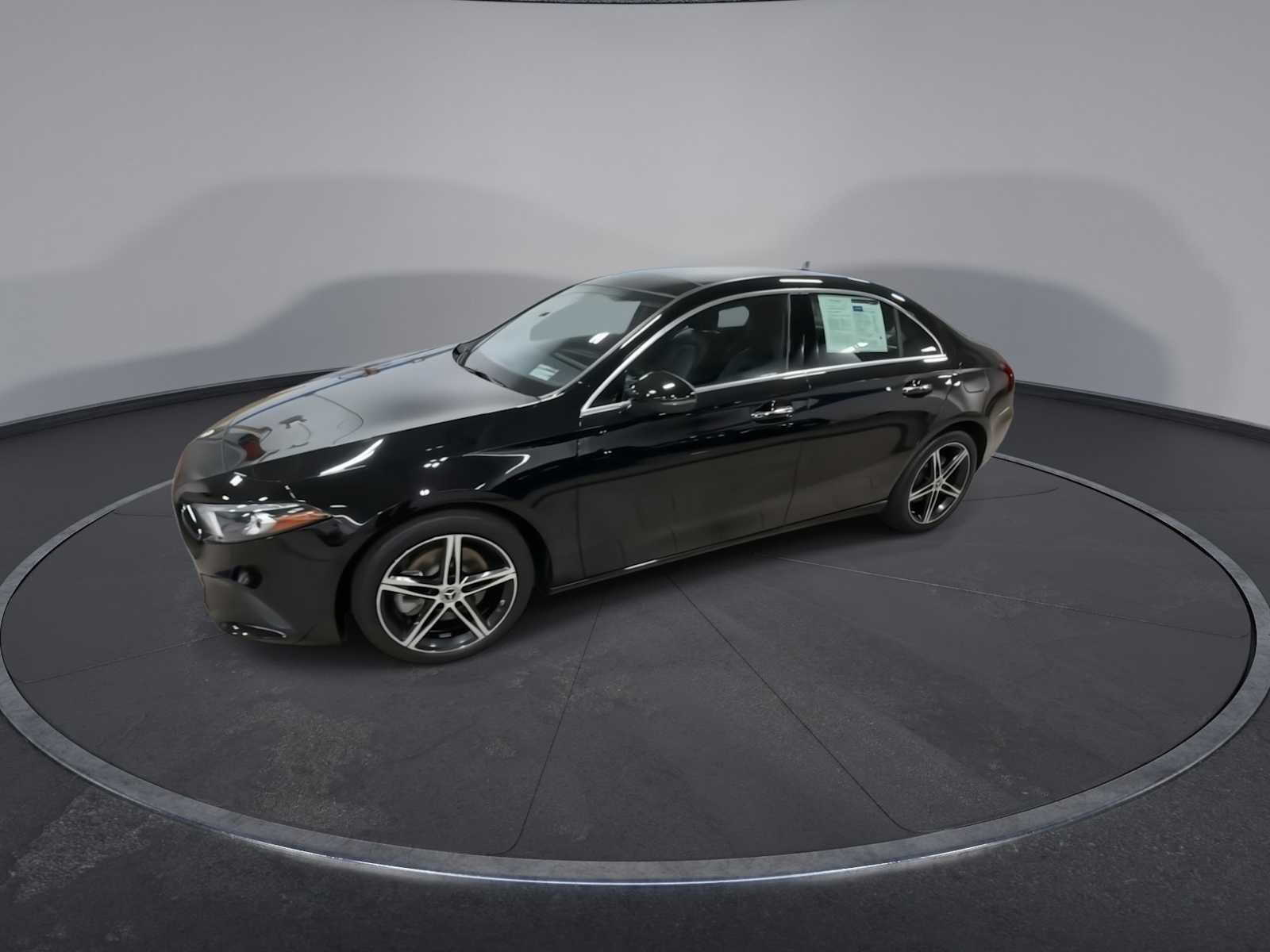 Thumbnail: 2022 Mercedes-Benz A-Class - 4