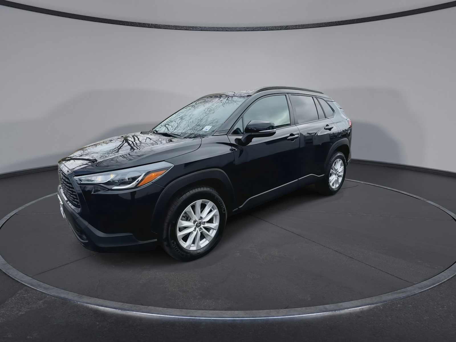 Thumbnail: 2023 Toyota Corolla Cross - 4