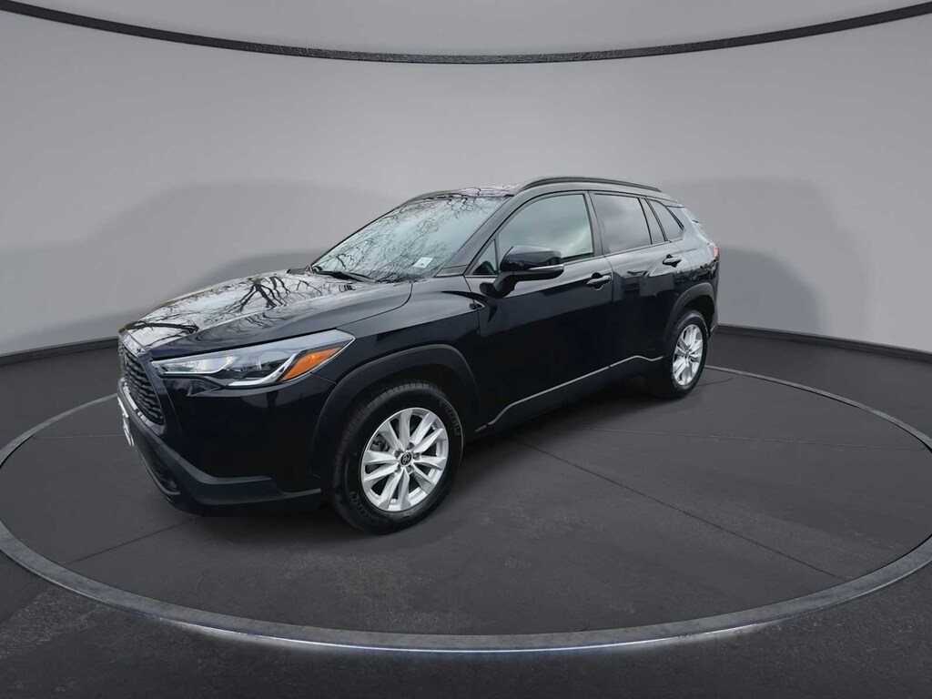 Used 2023 Toyota Corolla Cross LE SUV