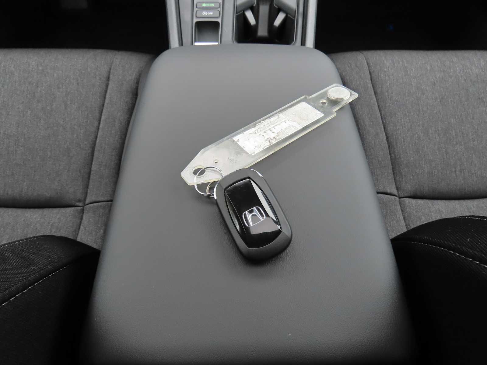 2025 Honda Accord SE 23