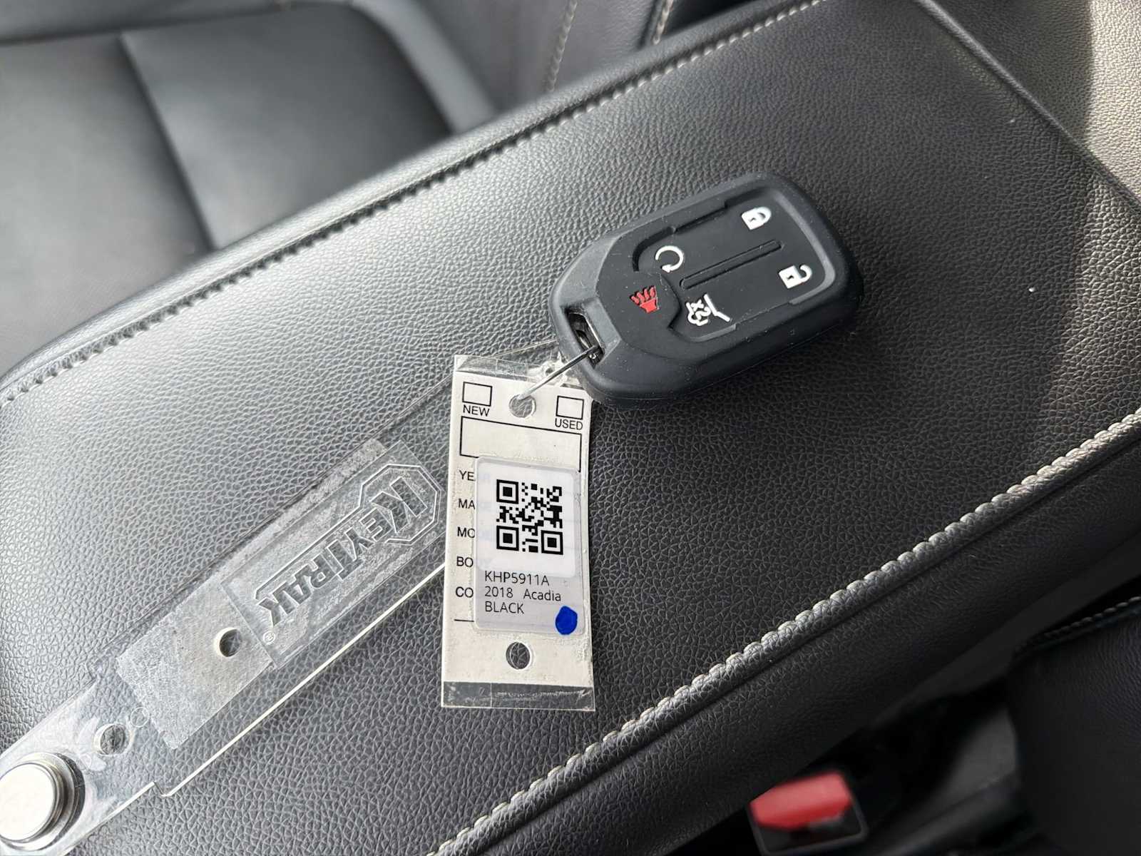 Thumbnail: 2018 GMC Acadia - 35