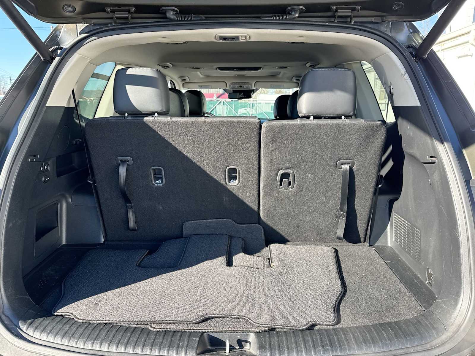 Thumbnail: 2021 Kia Telluride - 32