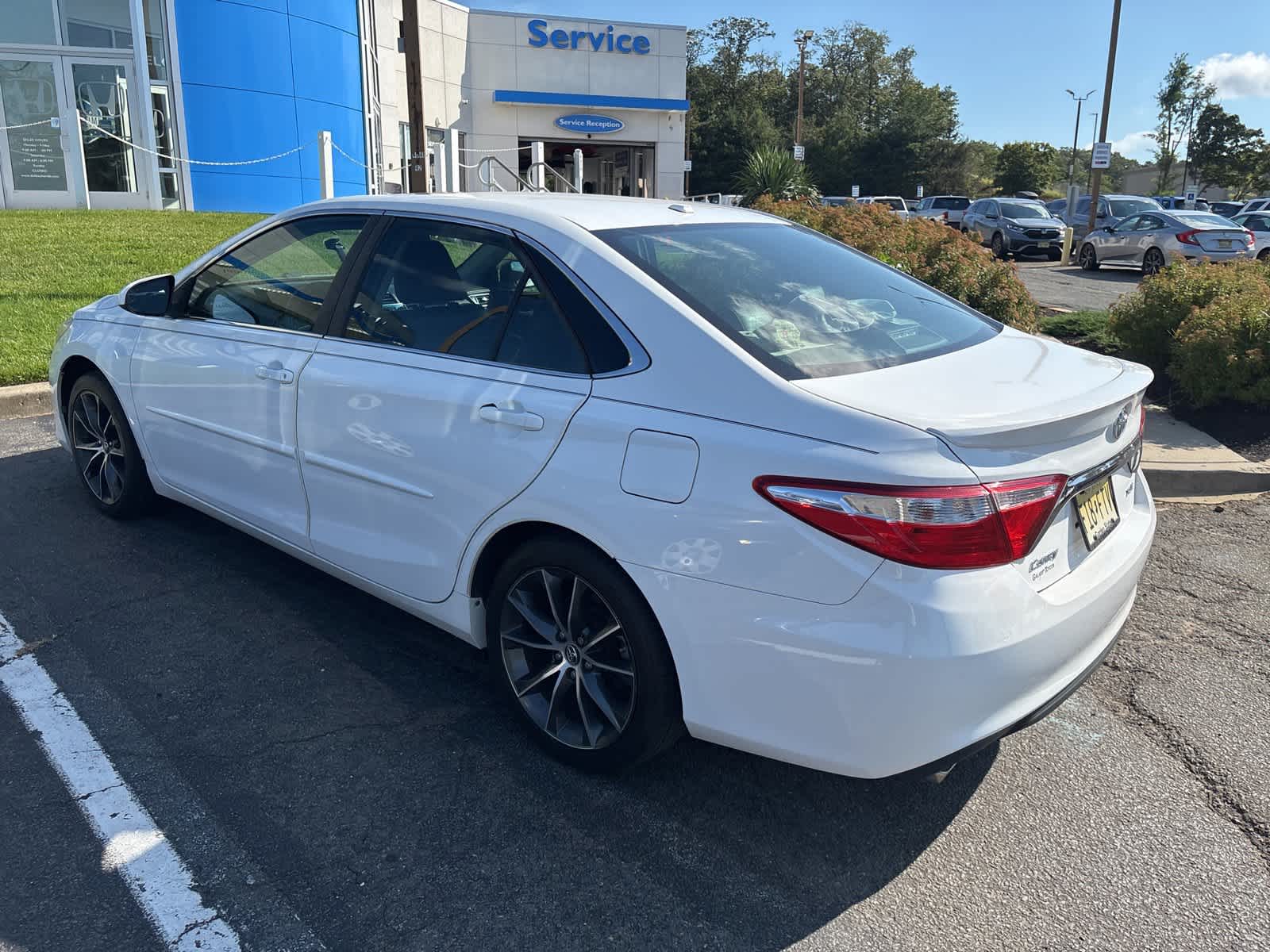 Thumbnail: 2015 Toyota Camry - 5