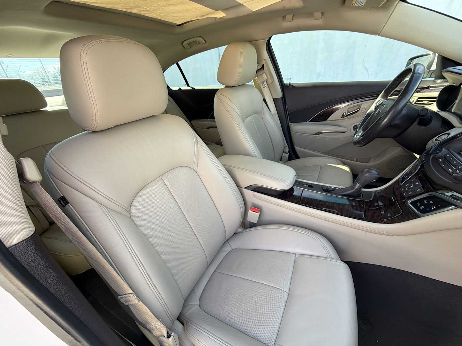 Thumbnail: 2015 Buick LaCrosse - 17