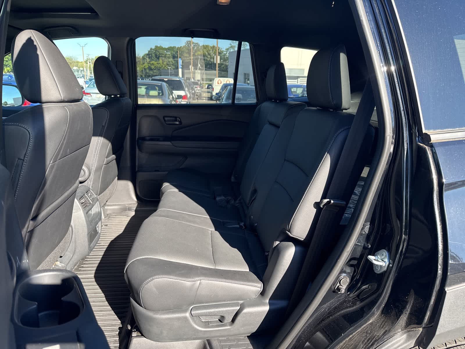 Thumbnail: 2022 Honda Passport - 10