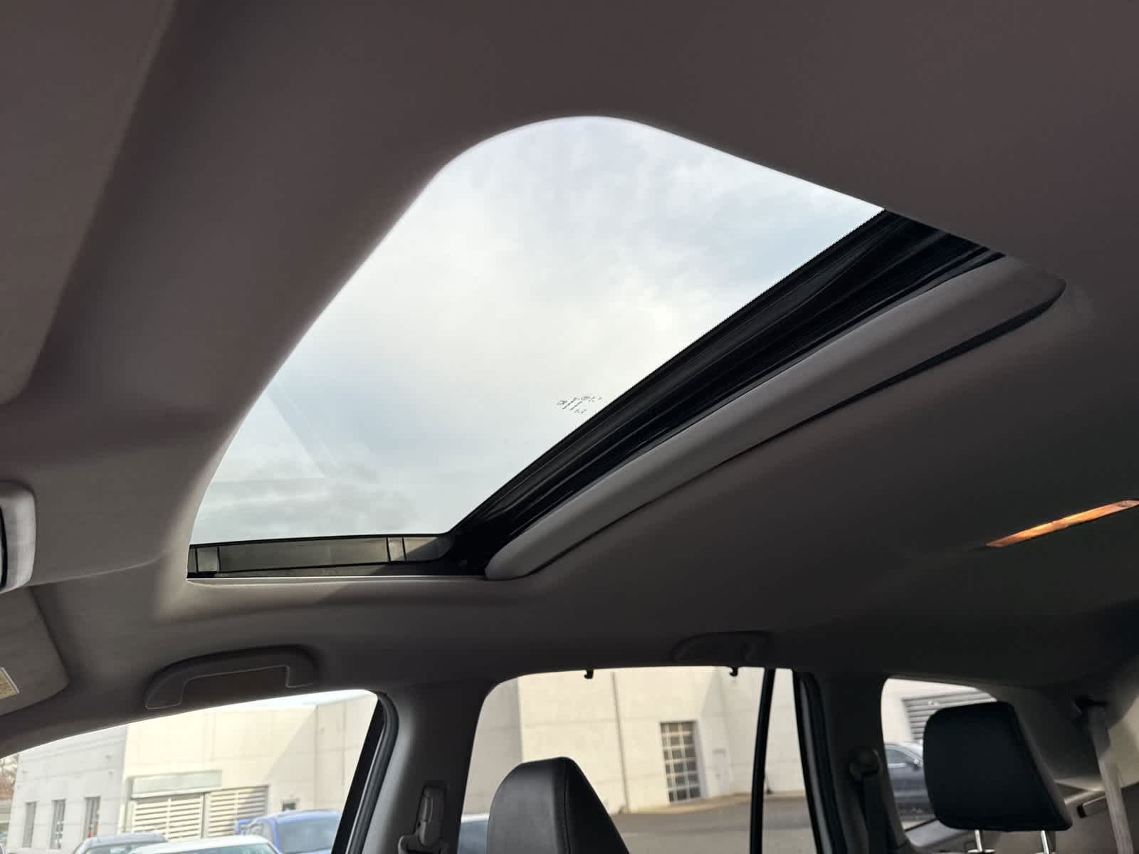 Thumbnail: 2022 Honda Pilot - 21