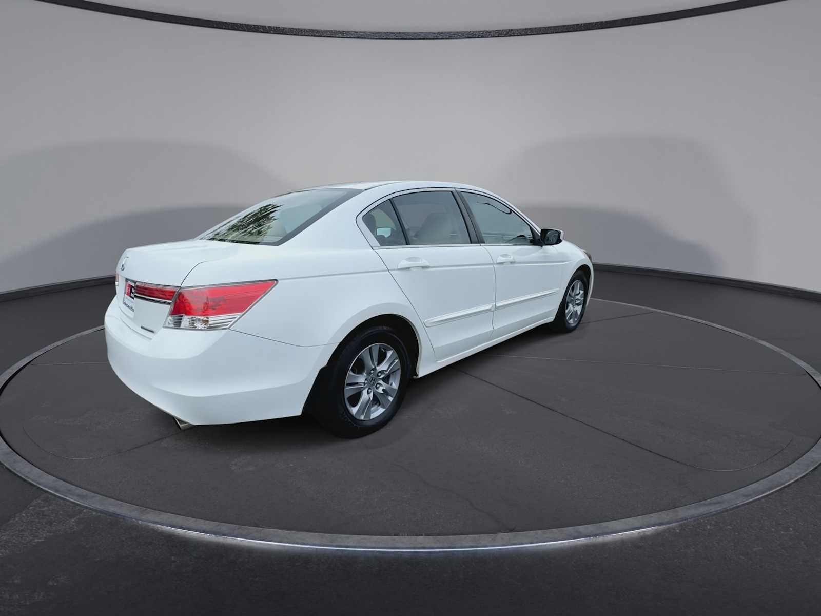 Thumbnail: 2011 Honda Accord - 8