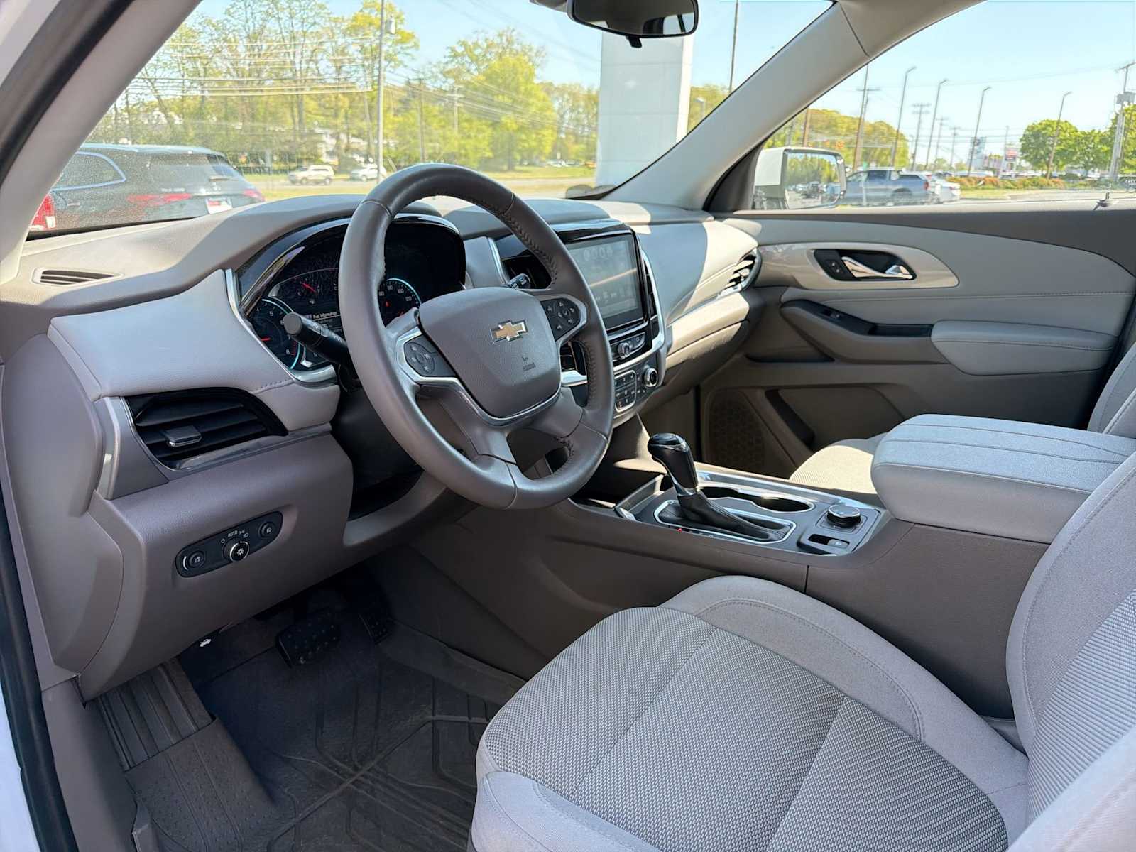 Thumbnail: 2019 Chevrolet Traverse - 10