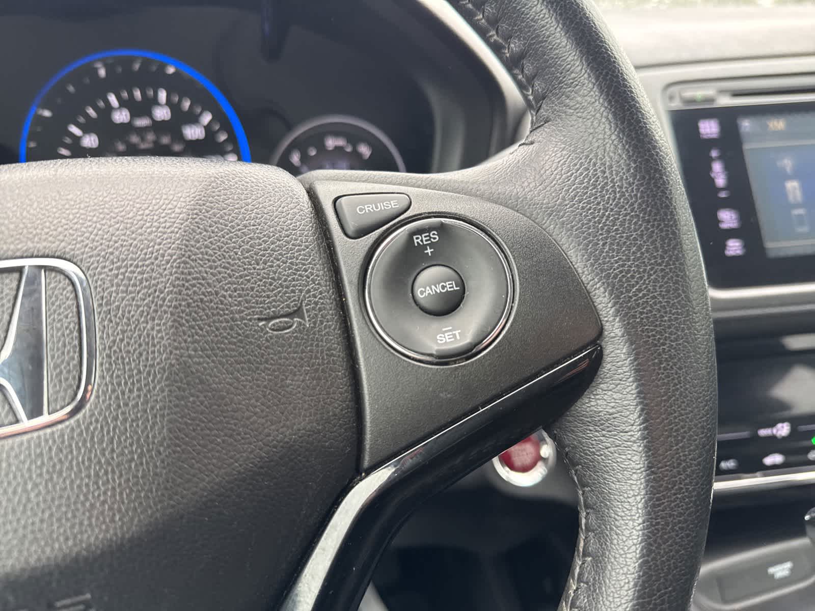 Thumbnail: 2016 Honda HR-V - 16