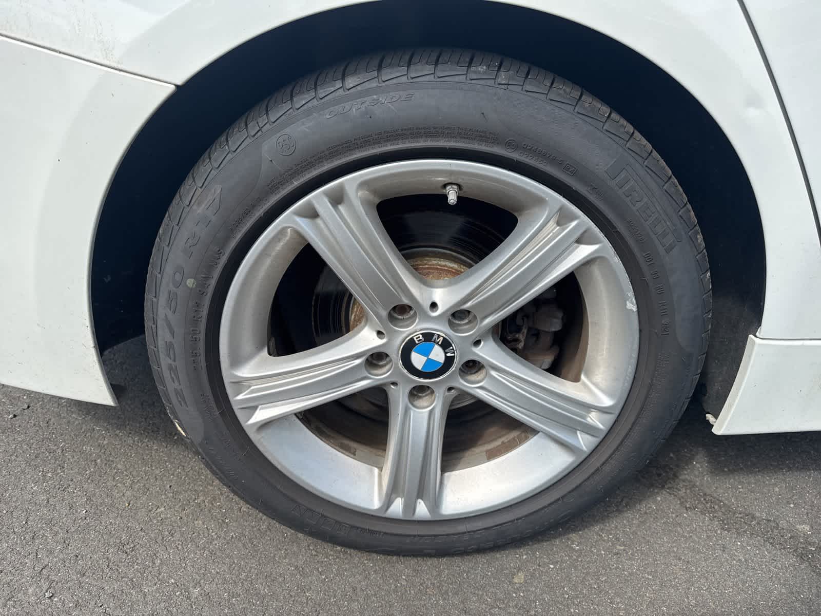 Thumbnail: 2015 BMW 3 Series - 23