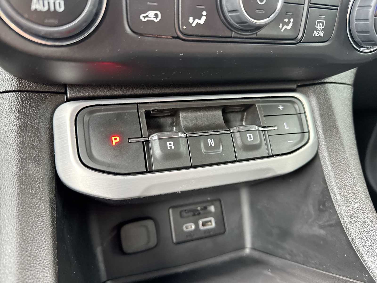 Thumbnail: 2023 GMC Acadia - 30