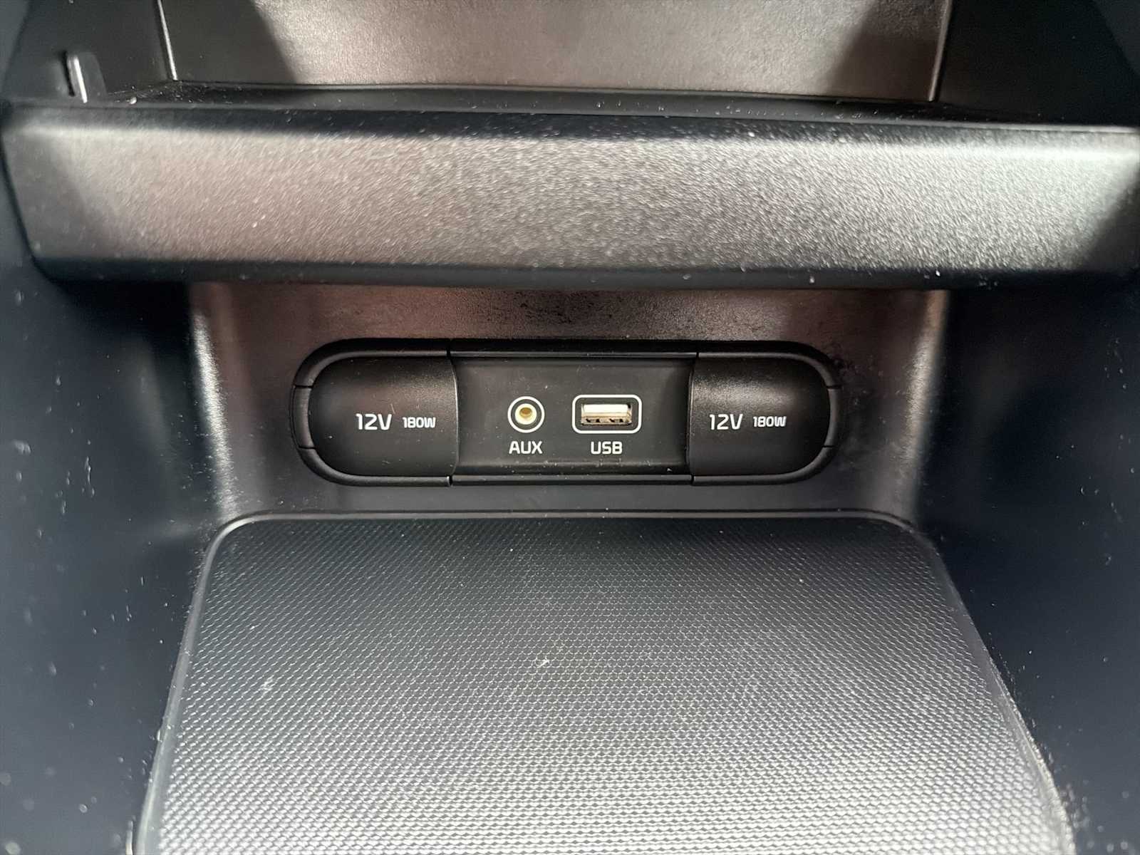 Thumbnail: 2019 Kia Forte - 28