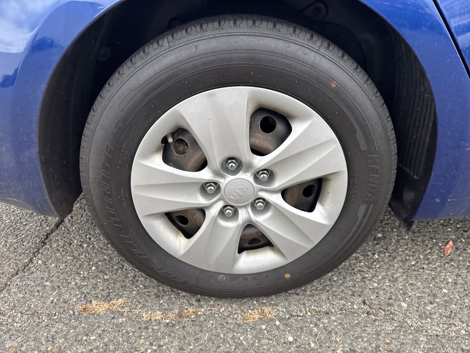 Thumbnail: 2017 Kia Forte - 24