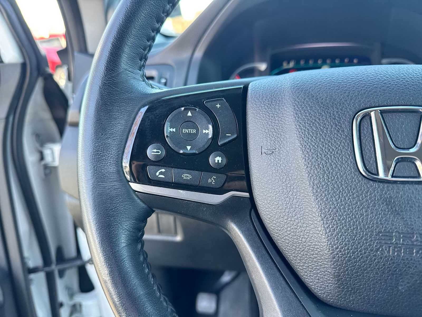 Thumbnail: 2022 Honda Pilot - 25