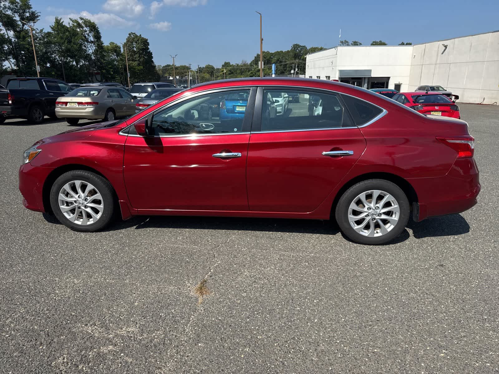 Thumbnail: 2018 Nissan Sentra - 2